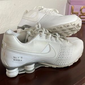 White Nike Shox